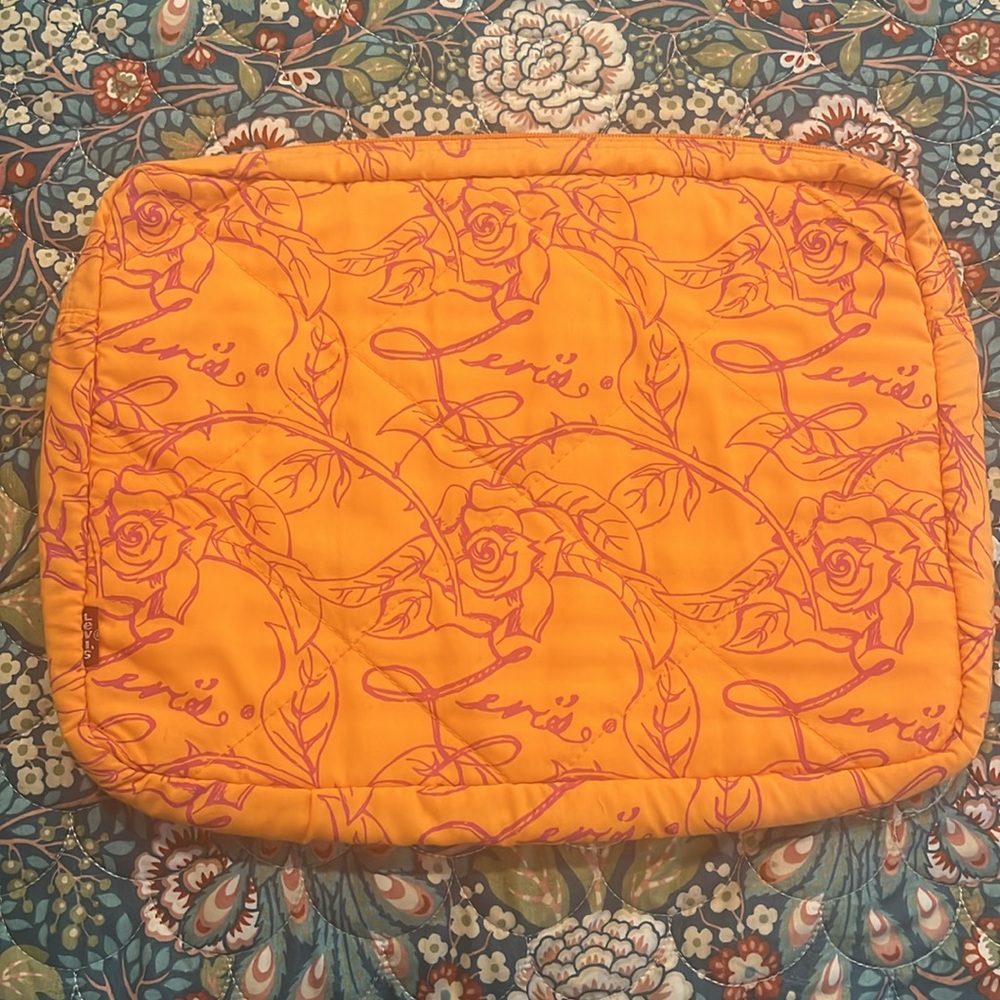 Levi’s soft computer case - Picture 3 of 6